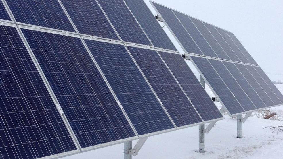 Der Solarpark befindet sich an der Straße "Im Hochmoor" nahe der Autobahn 31 bei Eisinghausen. © Symbolfoto: Pixabay