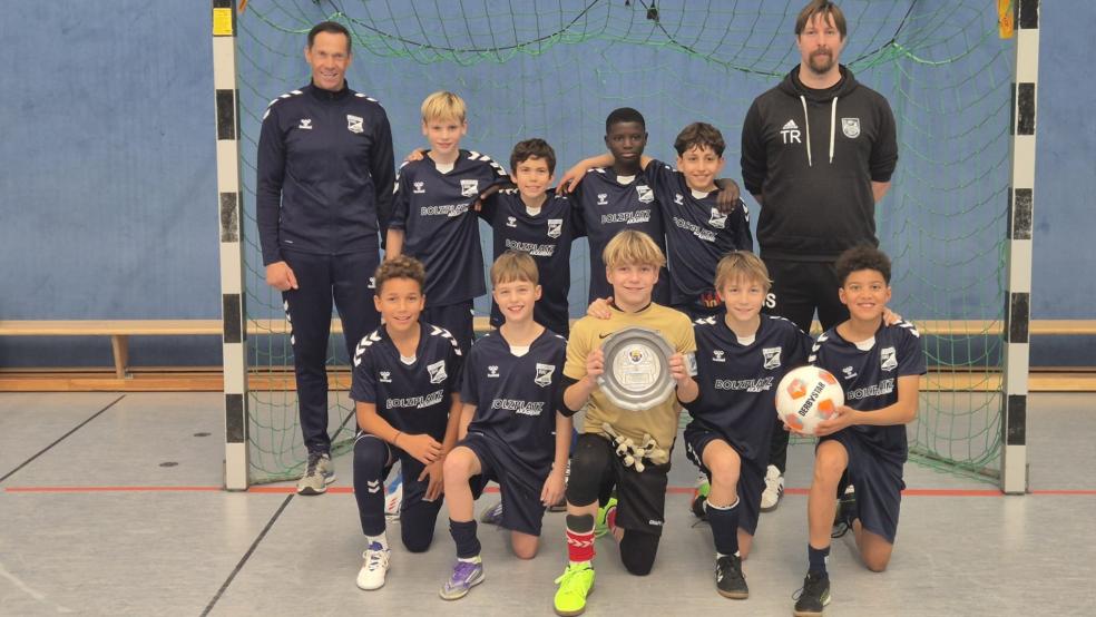 Blau-Weiß Borssum war in der D-Jugend nicht zu schlagen und gewann im Finale gegen Weener. © privat
