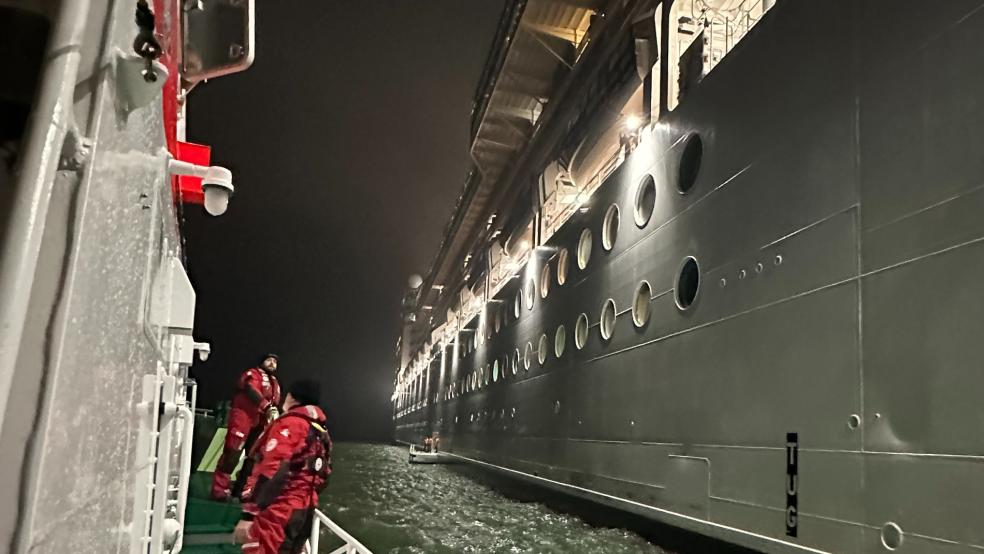 Zu einem Notfall auf See rückten die Seenotretter der Station Hooksiel der Deutschen Gesellschaft zur Rettung Schiffbrüchiger aus. © DGzRS