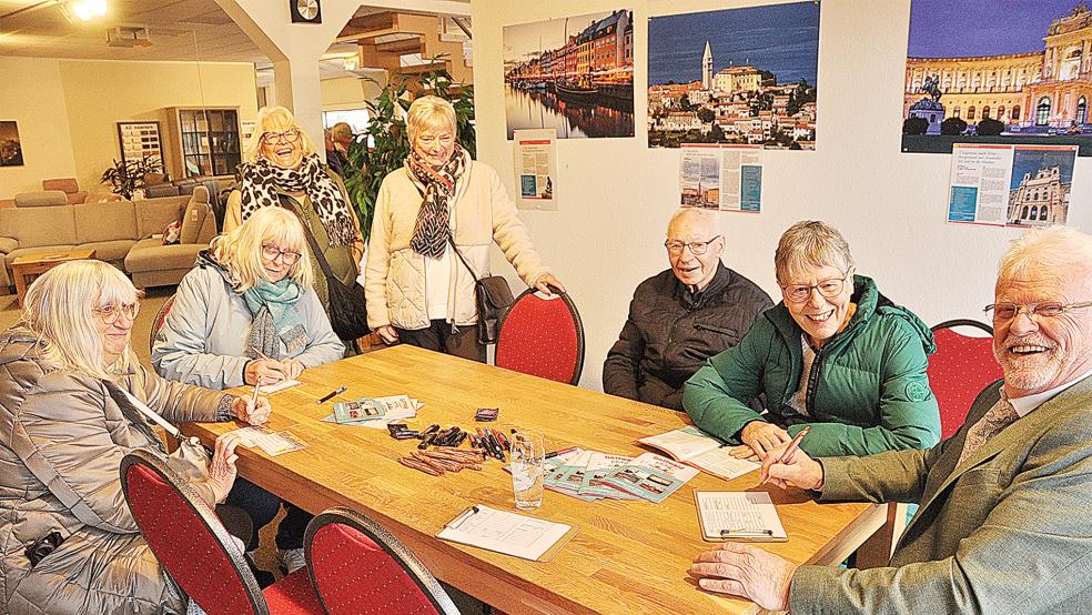 Gewohnt gut aufgelegt war Busunternehmer Dieter Gottwald beim »Gute Laune Tag« in Jemgum.  © Fotos: Wolters 
