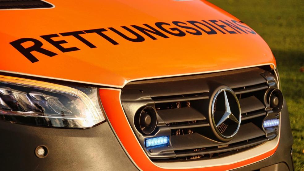Nach einem Unfall in Rhauderfehn musste eine Frau und ein Kind ins Krankenhaus gebracht werden. © pixabay (Beispielbild)