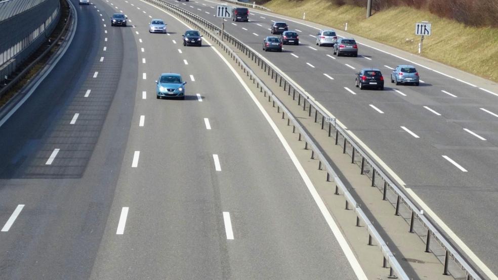Auf der Autobahn (Beispielbild) bei Bunde kommt es Mittwoch zu Einschränkungen. © pixabay (Beispielbild)