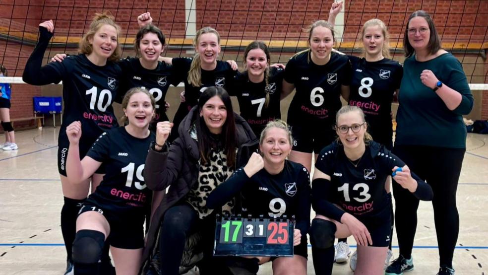 Ramona Dunker (rechts) ist seit Januar die neue Trainerin der Stapelmoorer Volleyballerinnen in der Bezirksklasse. © privat