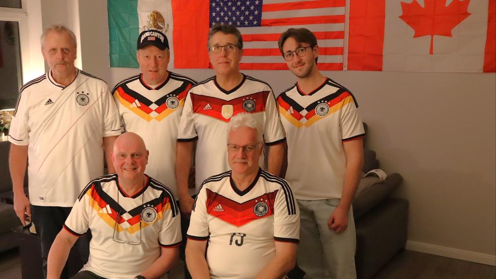 Das Bingumer Sextett Bernd Sonnenberg, Jochen Krüger, Thorsten Vollborth, Yannik Höricht (oben von links), Ingo Battermann und Wolfgang Hoffmann (unten von links) will in die USA und Kanada zu den deutschen Vorrundenspielen reisen. © Ammermann