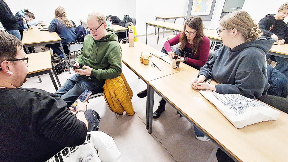 Austausch über das gemeinsame Hobby steht beim Anime-Treff im Vordergrund.  © Fotos: Berents