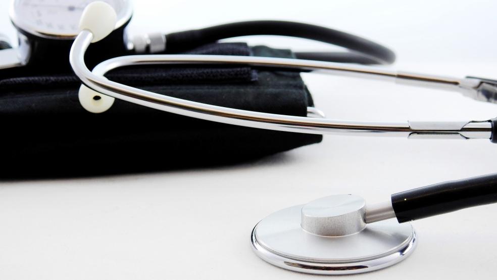 Mit Stipendien unterstützt der Landkreis Leer Medizinstudenten, sie müssen sich allerdings auch verpflichten, im Landkreis Leer zu praktizieren.  © Foto: Pixabay