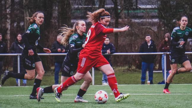 Jemgum verkauft sich in Hannover teuer