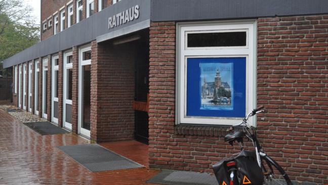 Kunde verletzt Mitarbeiterin der Stadt Leer 