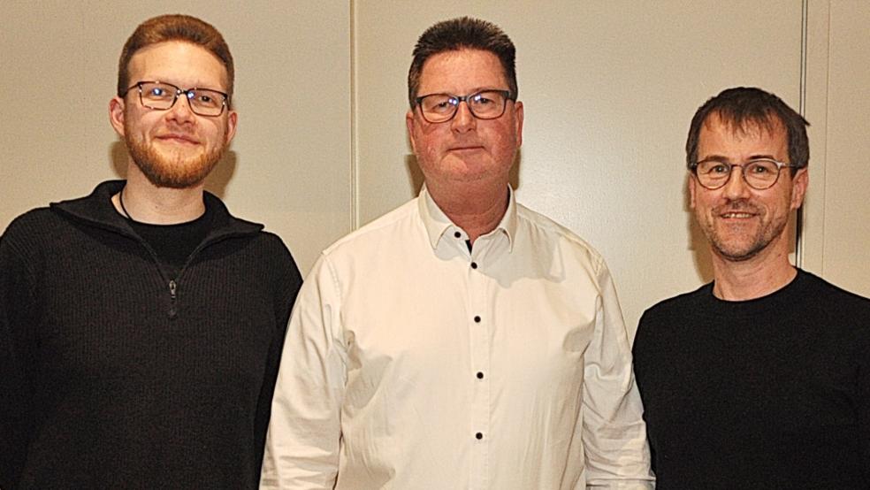 Patrick Schultze, Sönke Eden und Torsten Plösch (von links) bewerben sich für die Bingumer SPD um Mandate im Stadtrat und im Kreistag. © Foto: Wolters