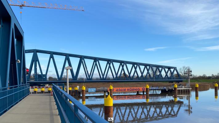 Fuß- und Radweg der Friesenbrücke ab Montag gesperrt