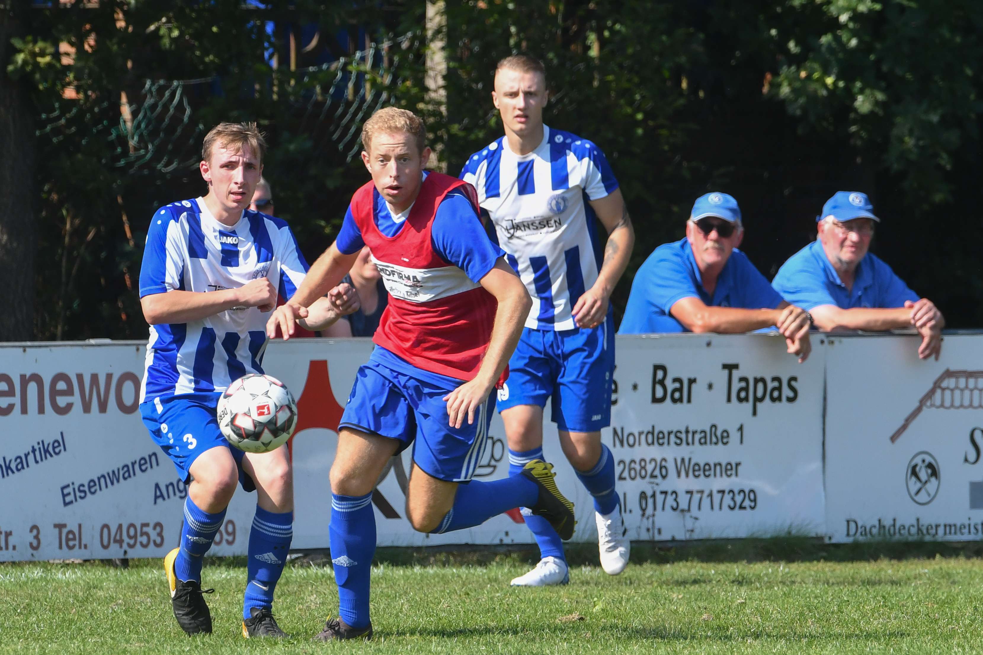 Die Möhlenwarfer um Louis Hoogendoorn gewannen gegen die SG TWL deutlich mit 7:0. © Bruins
