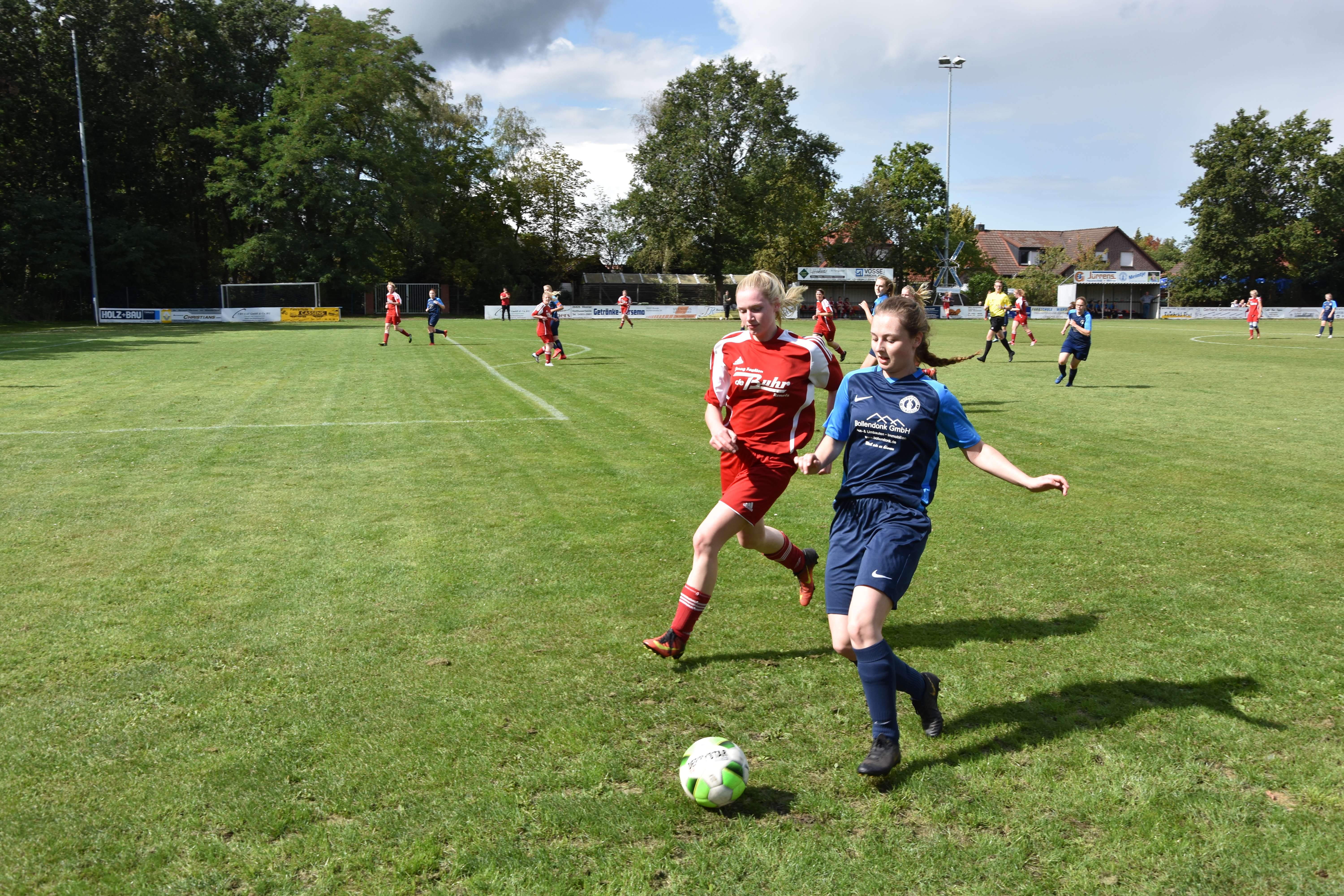 Die zweite Mannschaft der Möhlenwarferinnen hatten mit den Gästen aus Lammertsfehn kaum Mühe. © Hilbrands