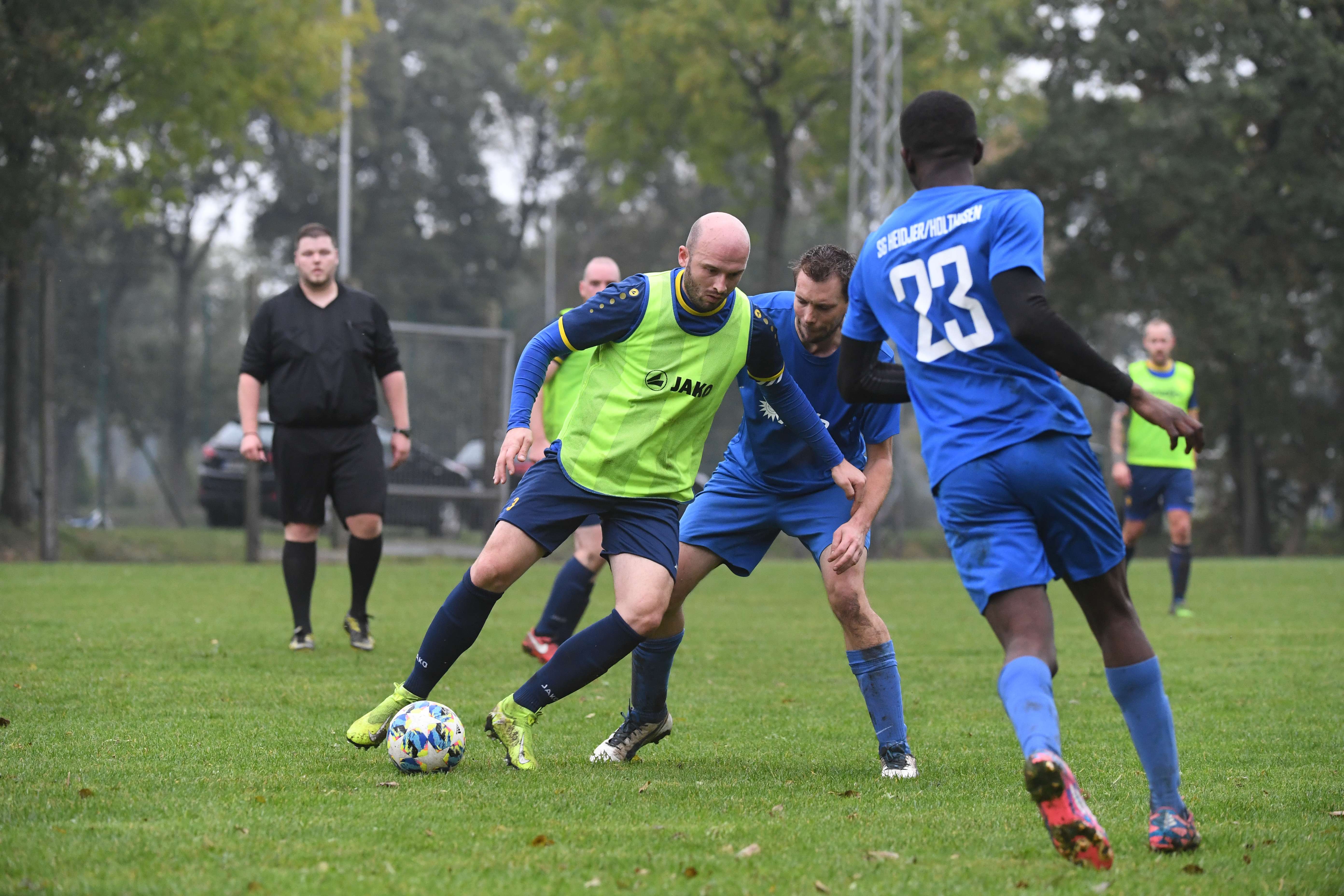 Auf der Heide setzte sich der Gastgeber gegen den TuS Weener II mit 2:1 durch. © Bruins