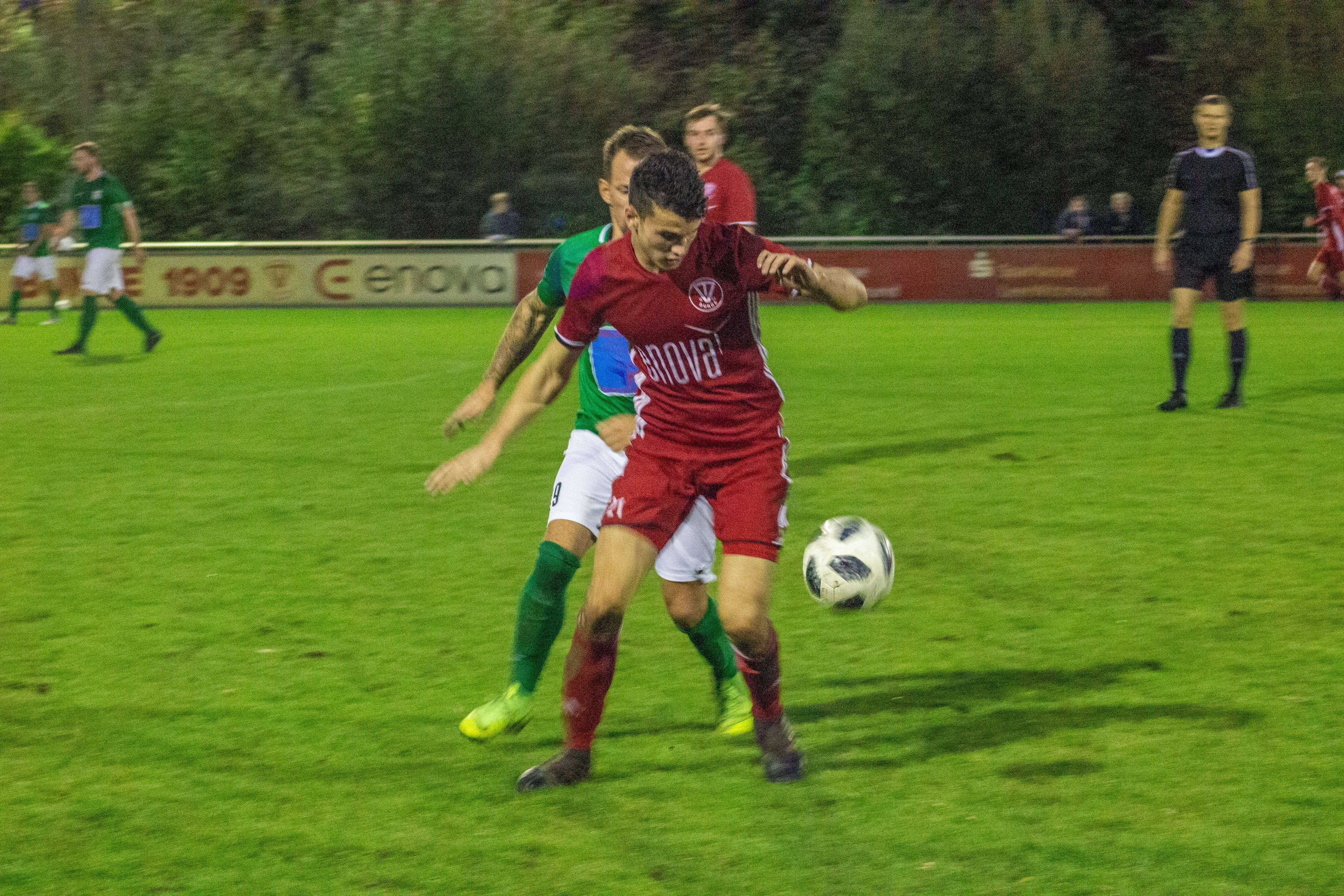 Der TV Bunde und die Sportfreunde aus Larrelt trennten sich 2:2. © Ostendorp