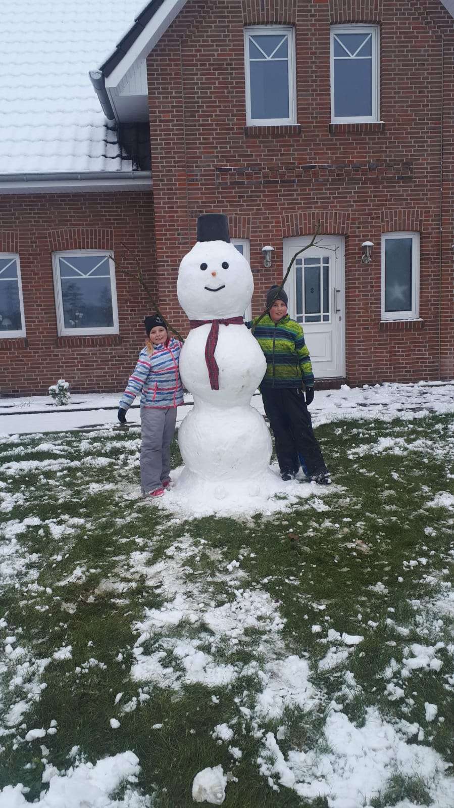 Ein Schneemann aus Holthusen von Kirsten und Hauke Vry. © privat