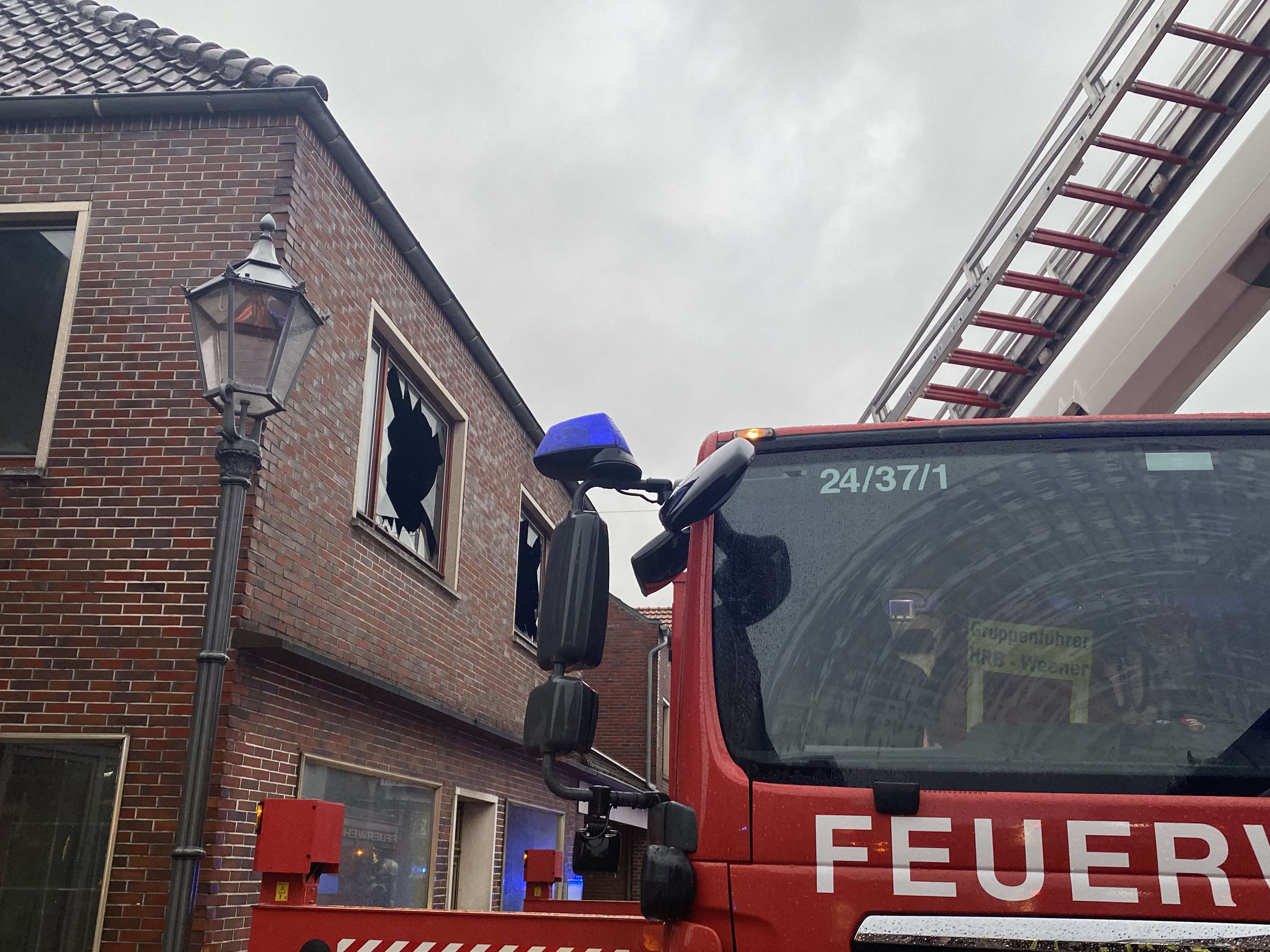 Wohnungsbrand durch Signalrakete - Rheiderland Zeitung