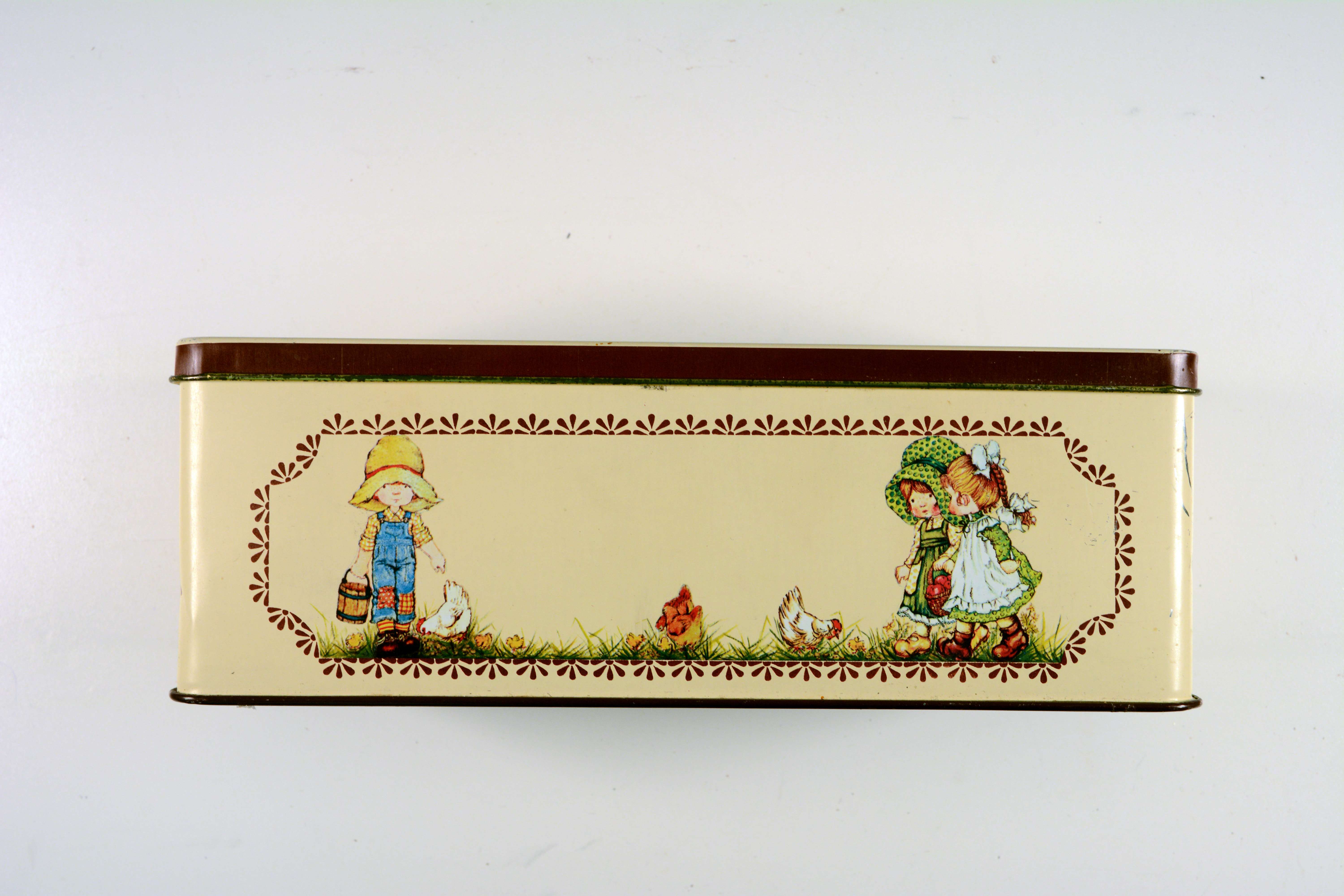 Diese Metalldose trägt die Aufschrift