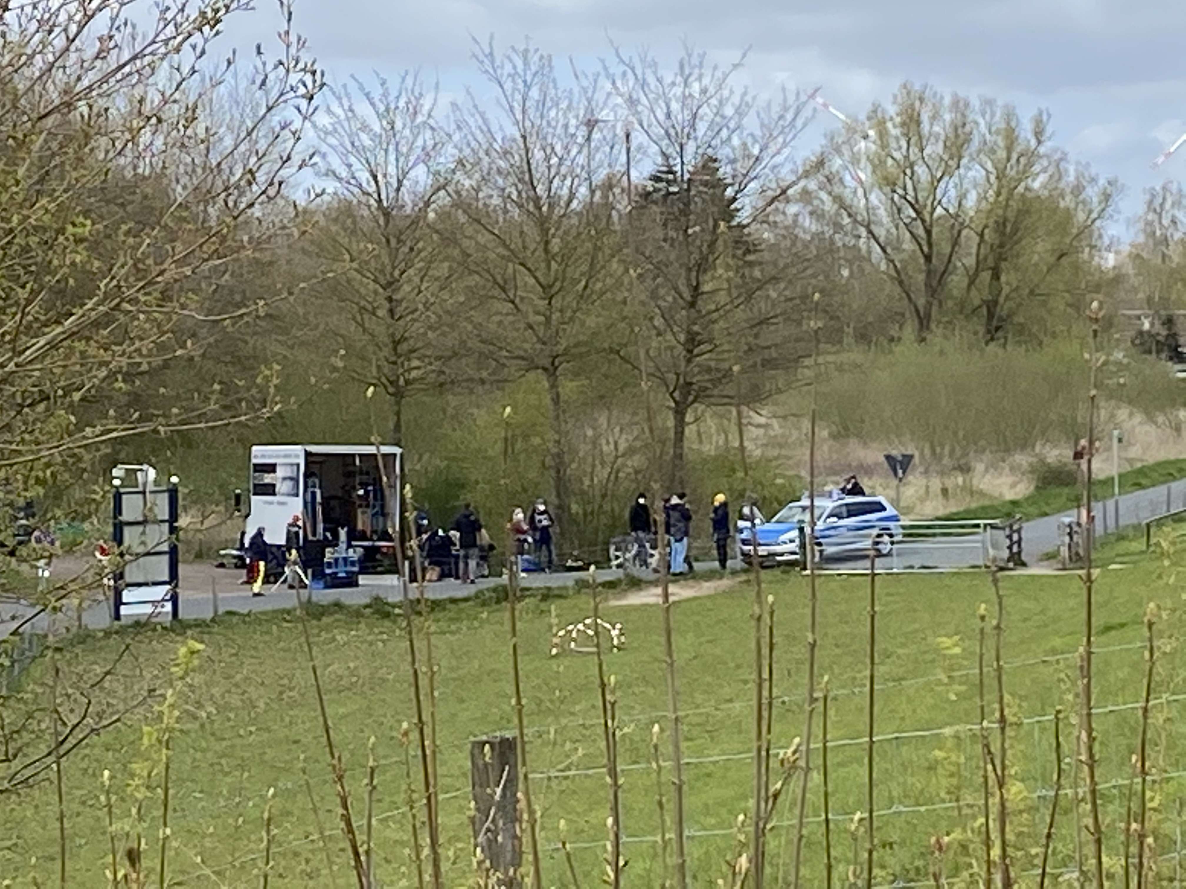 Dreharbeiten am Emsdeich Weener. © Hanken